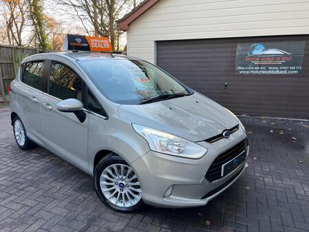 FORD B-MAX 1.0 T EcoBoost Titanium