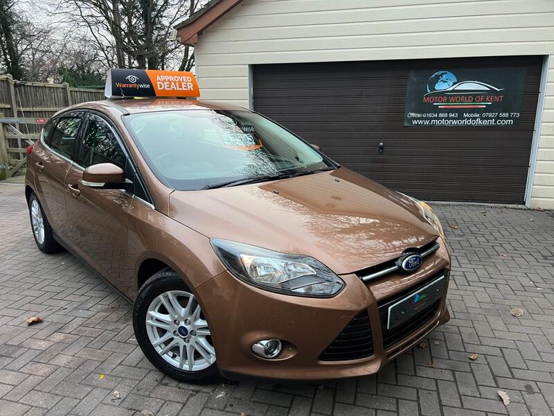 FORD FOCUS 1.0 T EcoBoost Titanium